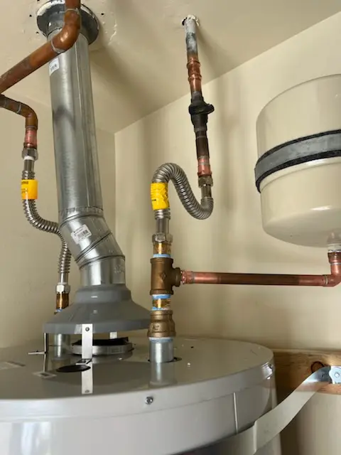 Water heater installation and plumbing repair in Heart of Arlington
